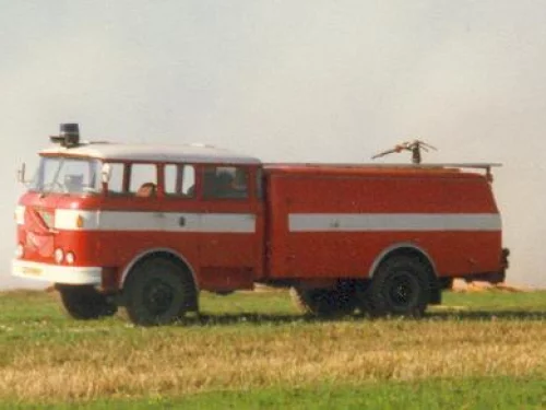 CAS 25 - ŠKODA 706 RTHP