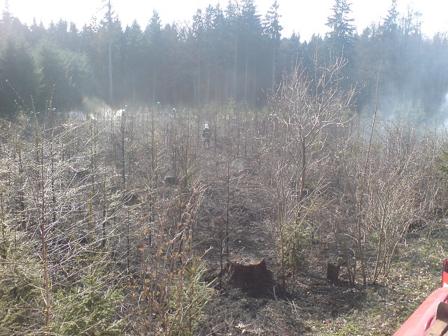 10. 04. 2009 - Dlouhé (Zátoky) - požár lesa a suché trávy