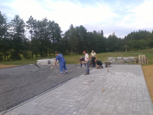 Vybudování betonové plochy na cvičišti